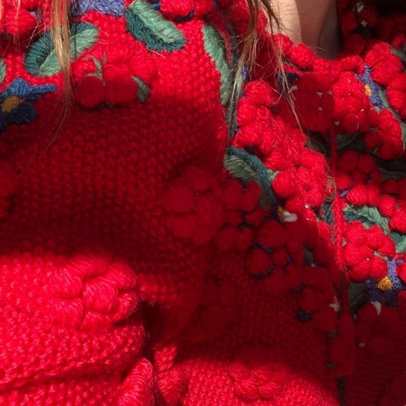 Rare Bavarian knit Cardigan in color Red - Picture 2 of 10